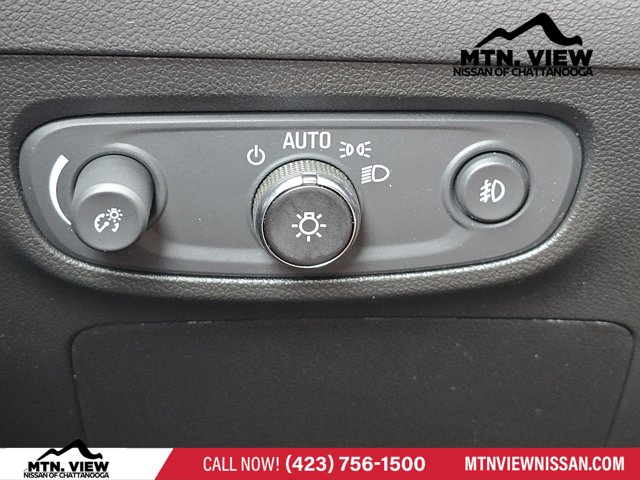 Vehicle image 17 of 31