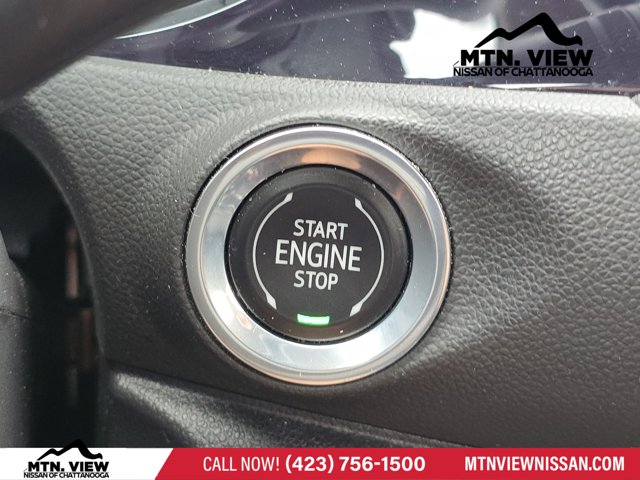 Vehicle image 23 of 31