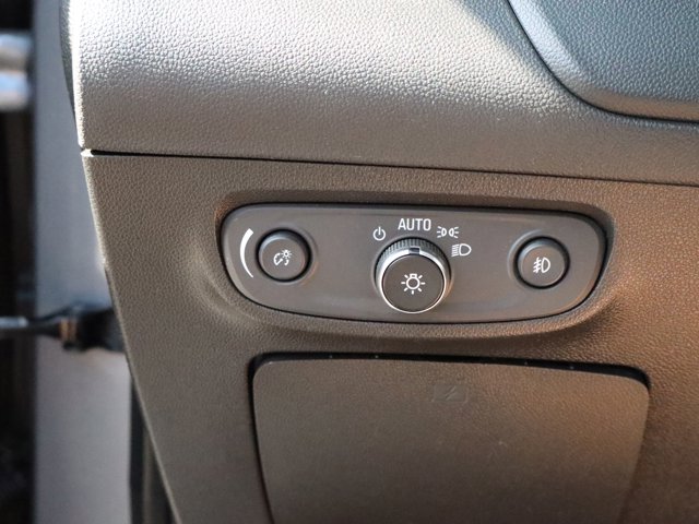 Vehicle image 38 of 42
