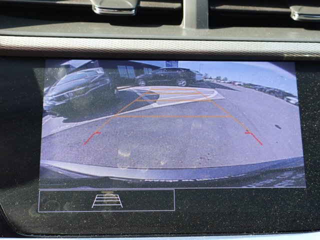 Vehicle image 22 of 42