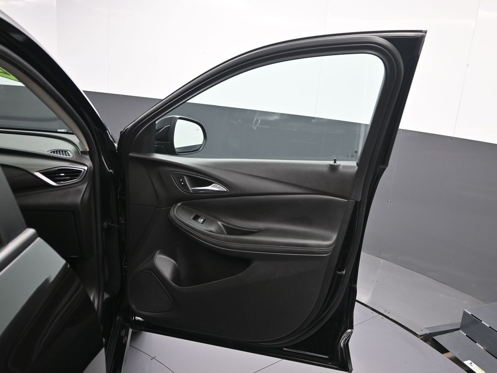 Vehicle image 57 of 59