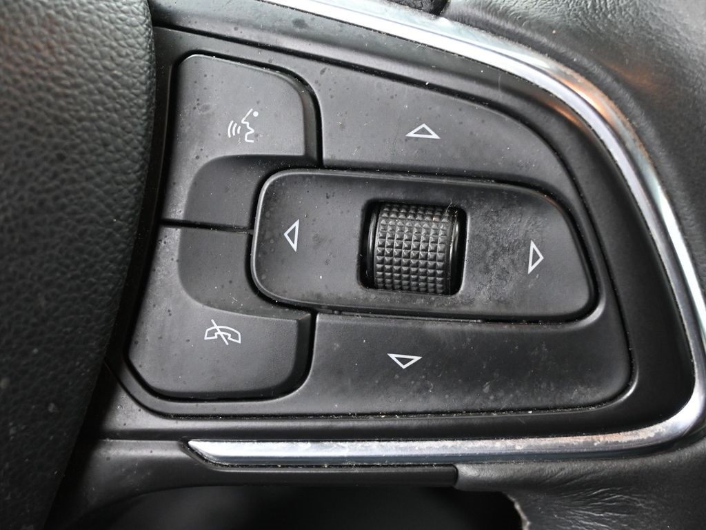 Vehicle image 44 of 59