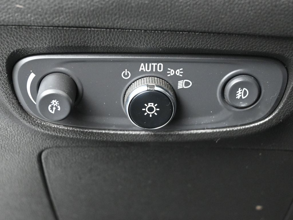 Vehicle image 46 of 59