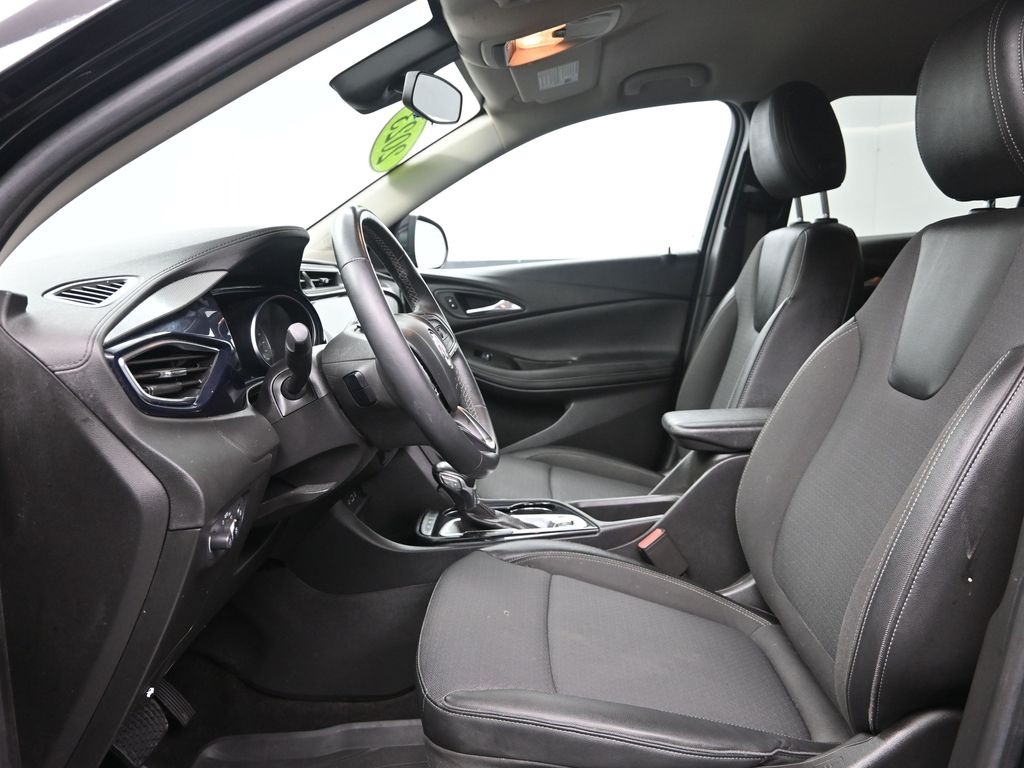 Vehicle image 32 of 59