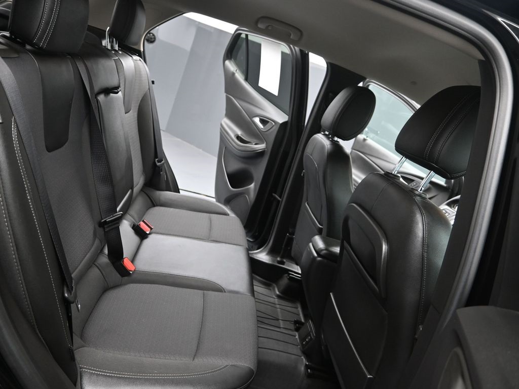 Vehicle image 56 of 59