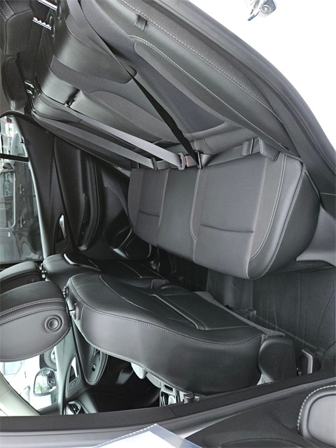 Vehicle image 22 of 28