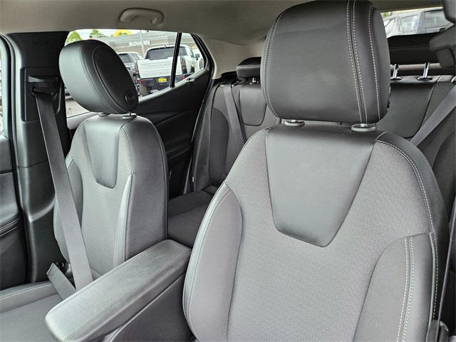 Vehicle image 11 of 28
