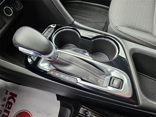 Vehicle image 19 of 28