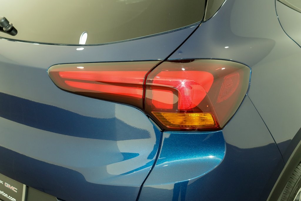 Vehicle image 11 of 25