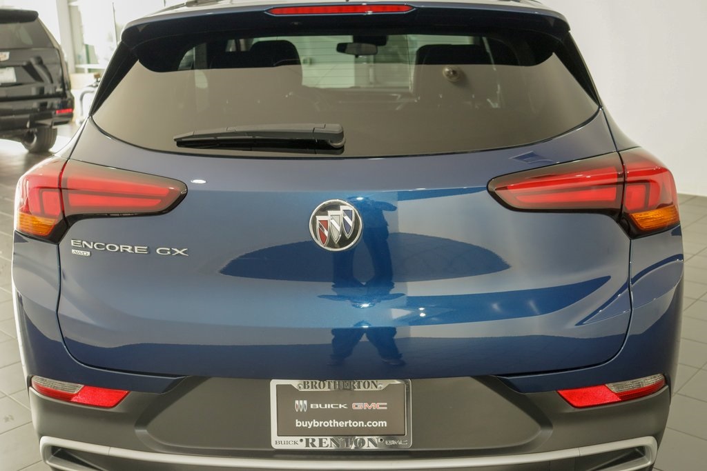 Vehicle image 13 of 25