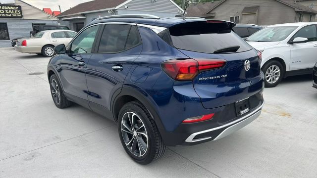 Vehicle image 8 of 15