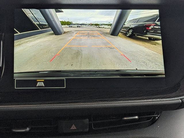 Vehicle image 19 of 30