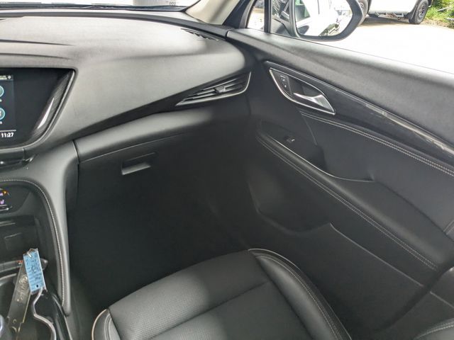 Vehicle image 13 of 30