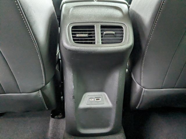 Vehicle image 10 of 30