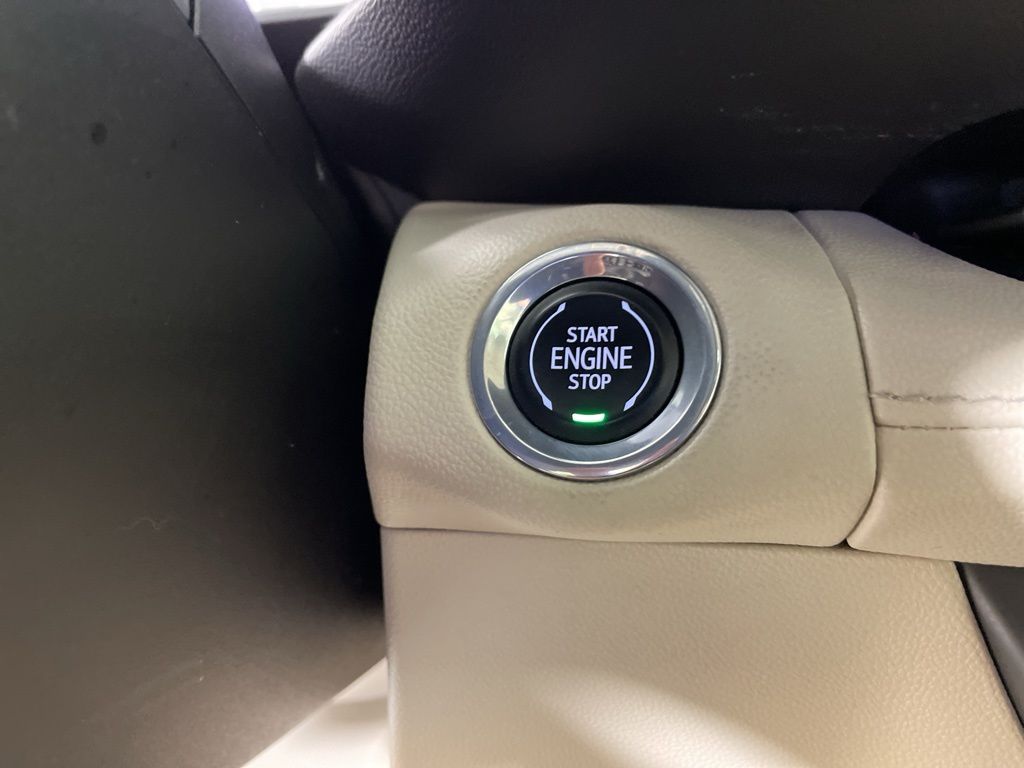 Vehicle image 44 of 55
