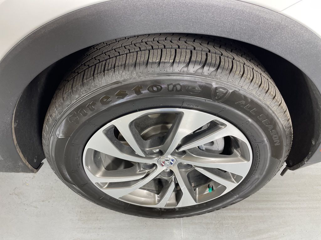 Vehicle image 11 of 55