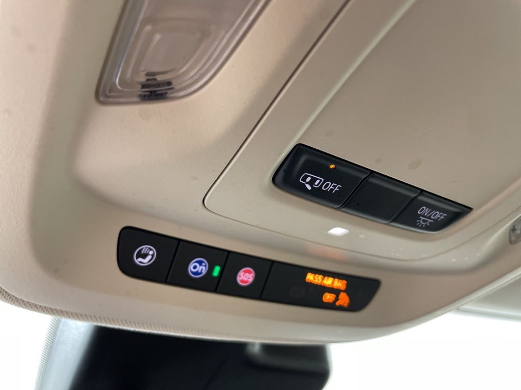 Vehicle image 46 of 55