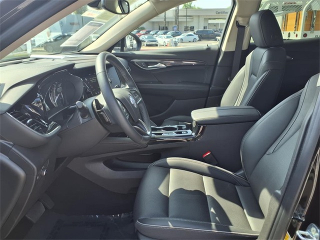 Vehicle image 13 of 30