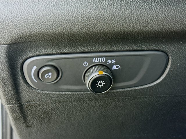 Vehicle image 11 of 42