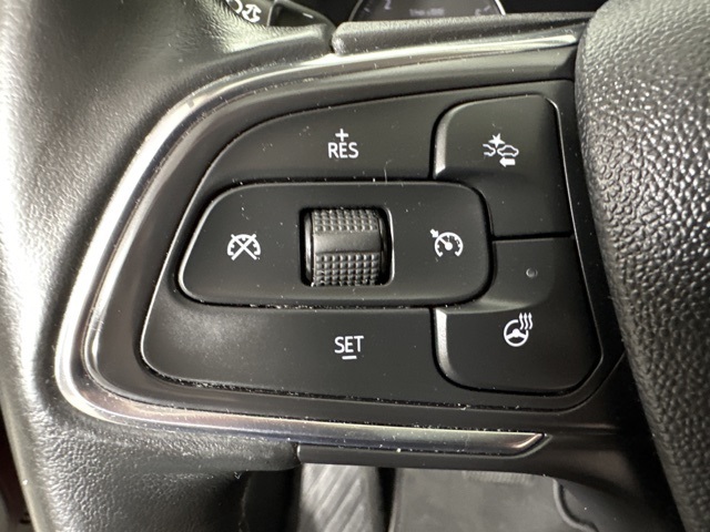 Vehicle image 9 of 30