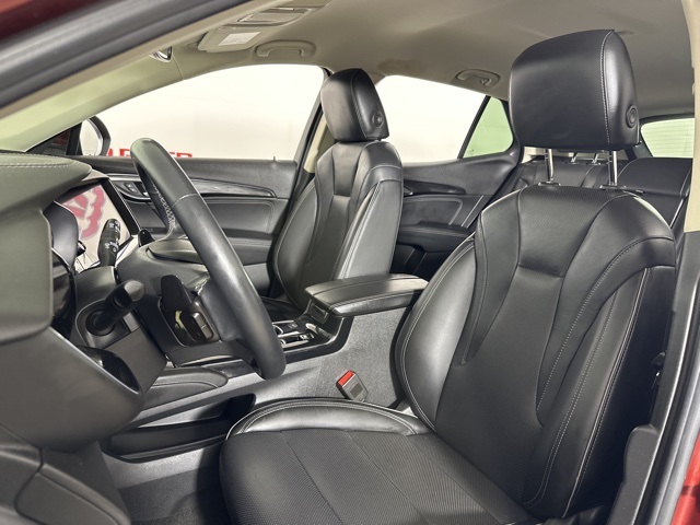 Vehicle image 16 of 30