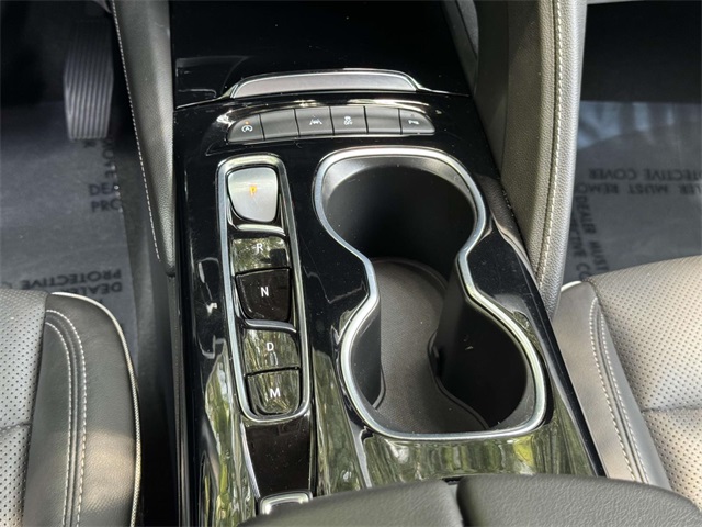 Vehicle image 22 of 30