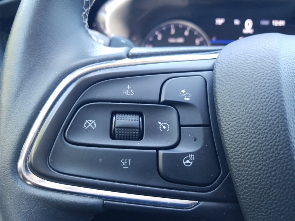 Vehicle image 25 of 35