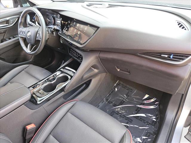 Vehicle image 17 of 24