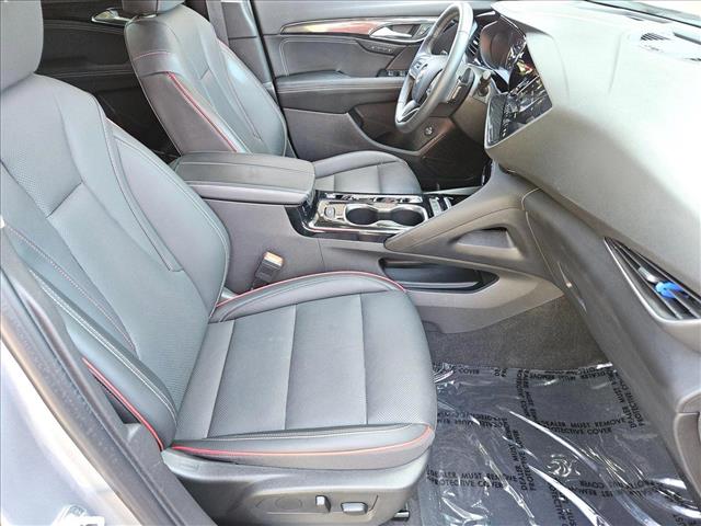 Vehicle image 14 of 24