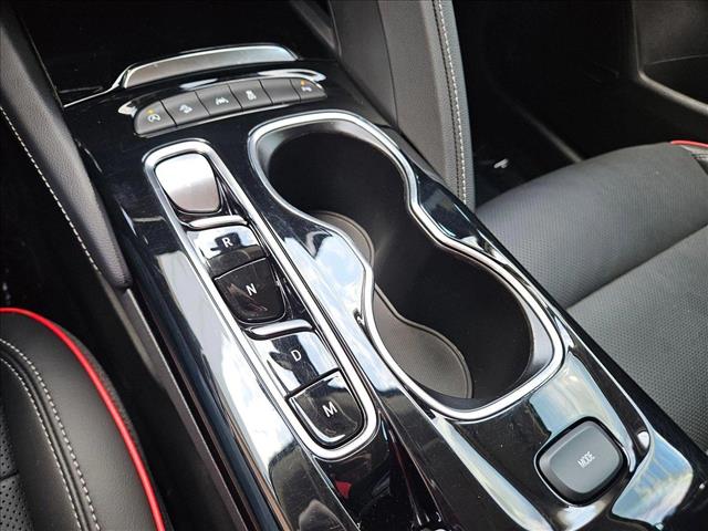 Vehicle image 23 of 24