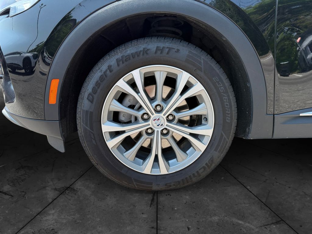 Vehicle image 14 of 28