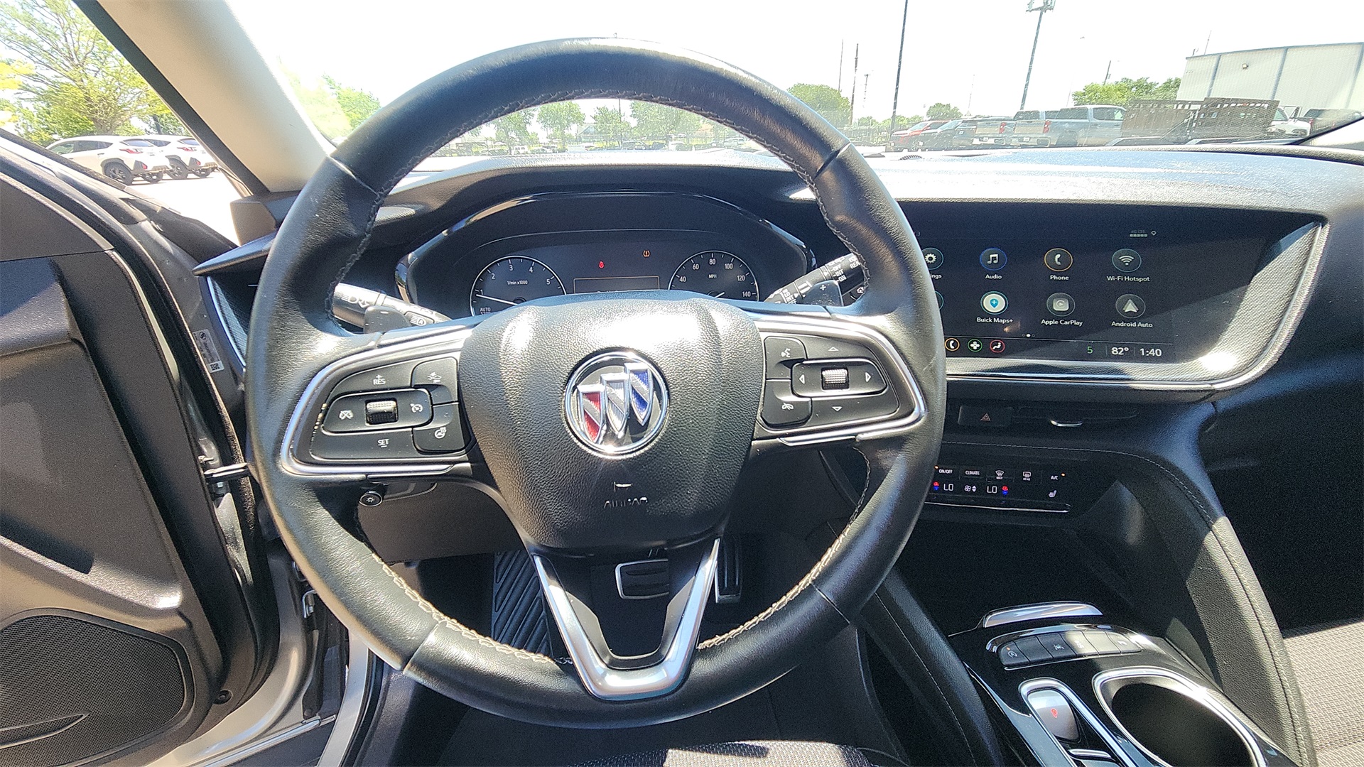 Vehicle image 27 of 35