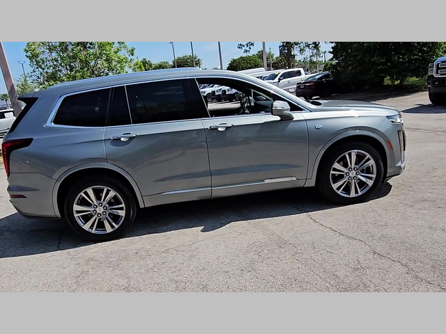 Vehicle image 4 of 35