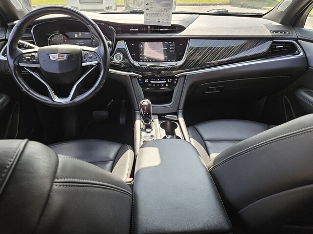 Vehicle image 29 of 35