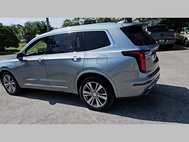 Vehicle image 22 of 35