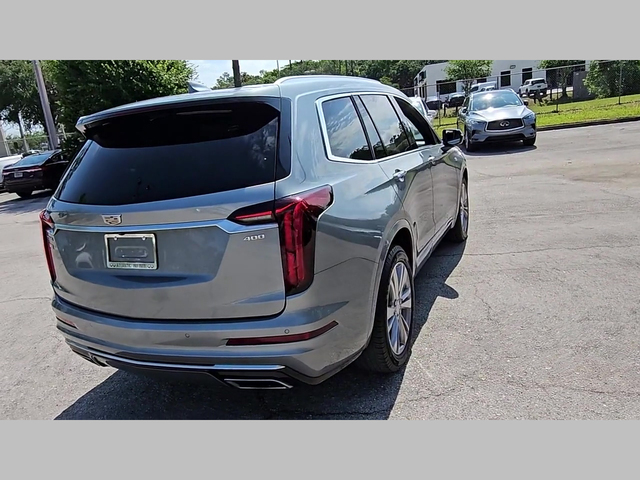 Vehicle image 14 of 35