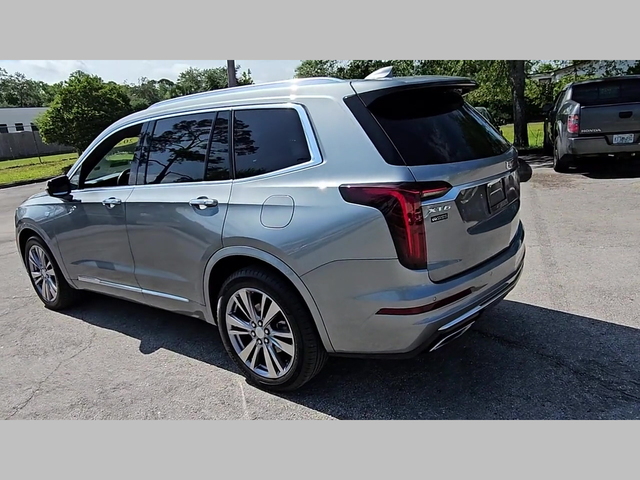 Vehicle image 23 of 35