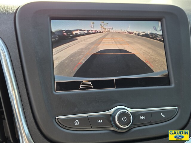 Vehicle image 21 of 25