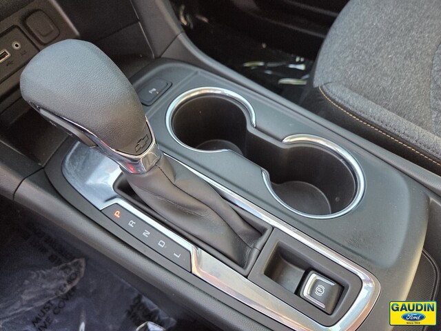 Vehicle image 22 of 25