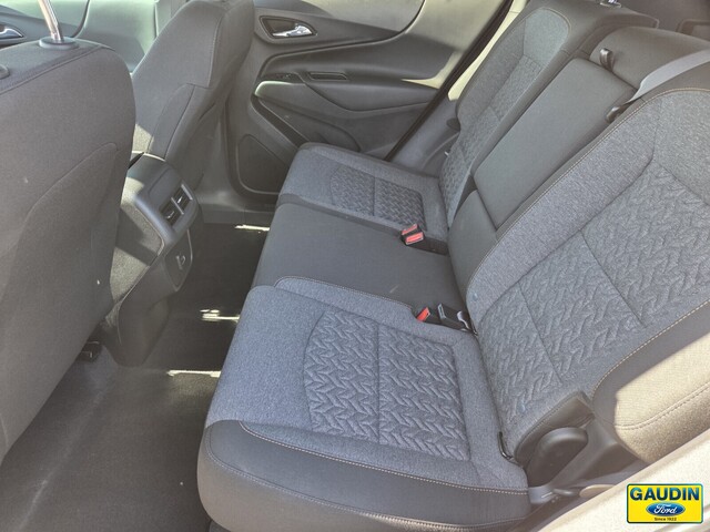 Vehicle image 13 of 25