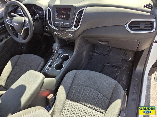 Vehicle image 15 of 25