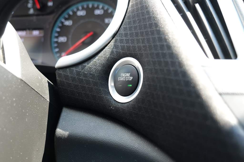 2023 Chevrolet Malibu LT Image 39 of 43