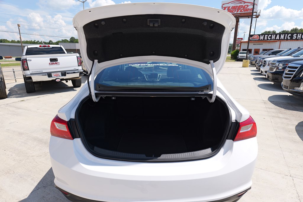 2023 Chevrolet Malibu LT Image 18 of 43