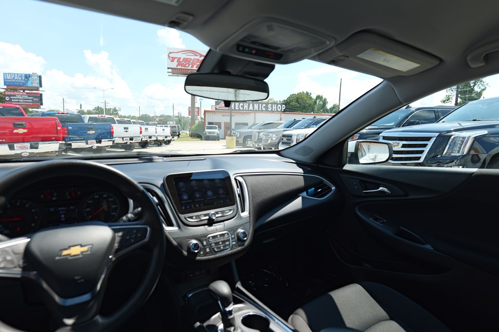 2023 Chevrolet Malibu LT Image 26 of 43