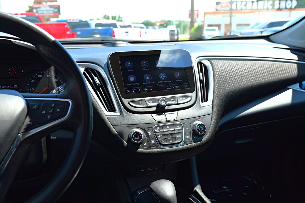 2023 Chevrolet Malibu LT Image 42 of 43