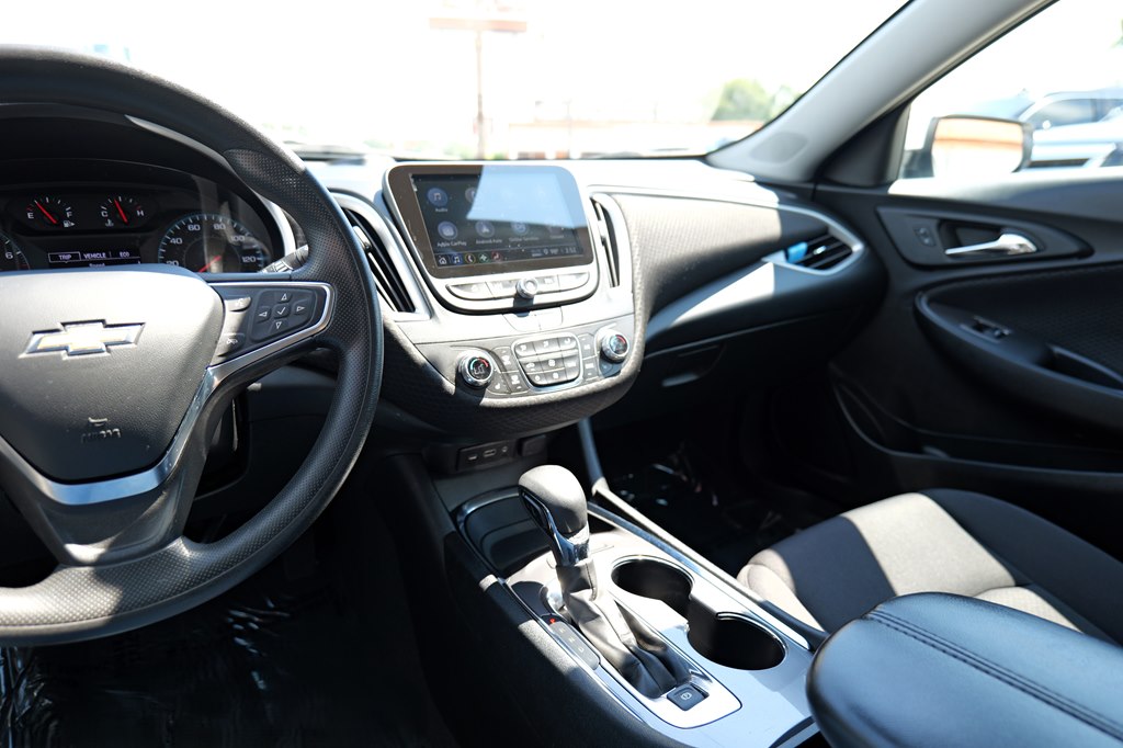 2023 Chevrolet Malibu LT Image 29 of 43