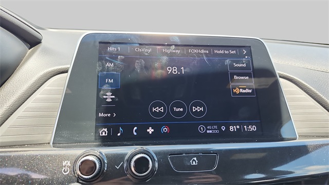Vehicle image 22 of 43