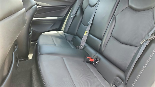 Vehicle image 14 of 43