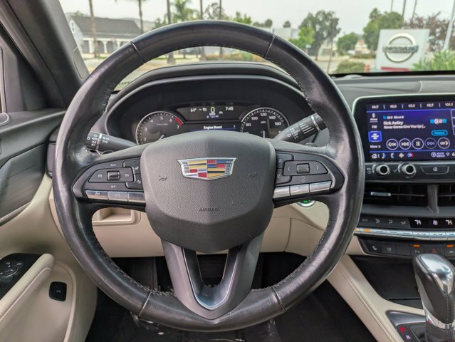 Vehicle image 15 of 24