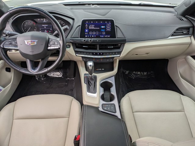 Vehicle image 22 of 24